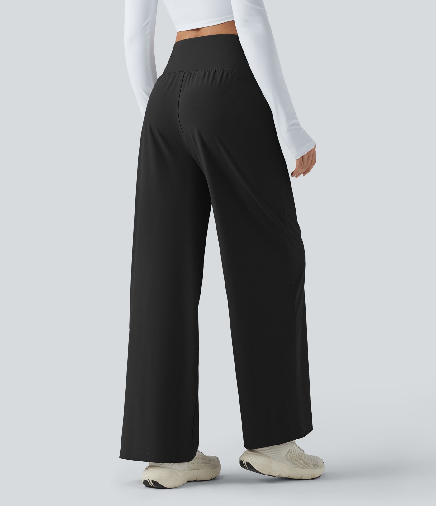 Breezeful™ - Workout-Hose mit hohem Bund, Seitentaschen und geradem Bein - schnelltrocknend