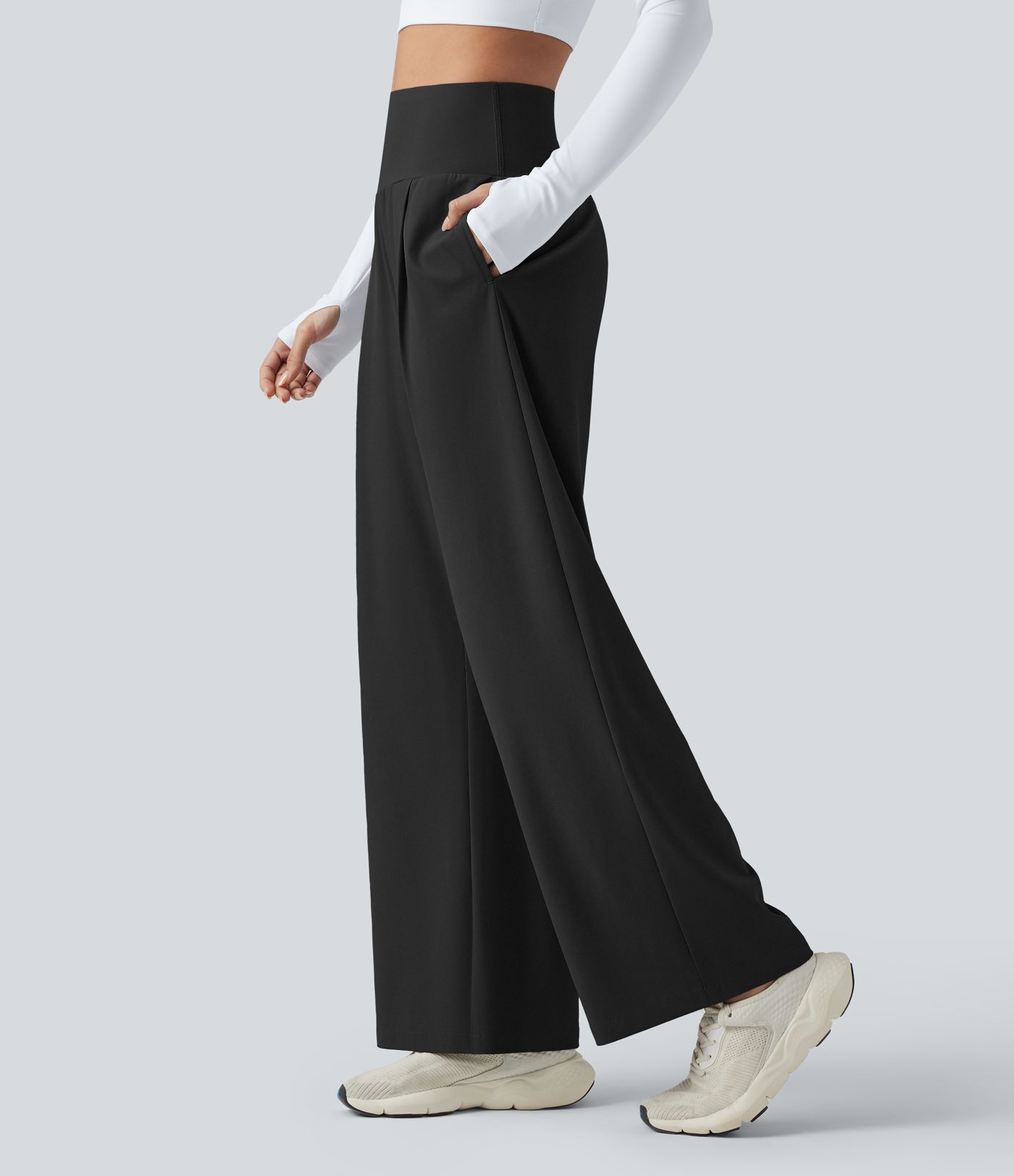 Breezeful™ - Workout-Hose mit hohem Bund, Seitentaschen und geradem Bein - schnelltrocknend