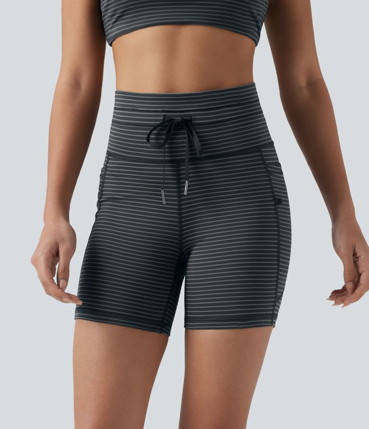 Short cycliste de yoga taille haute à rayures avec cordon de serrage 12,5 cm et poches