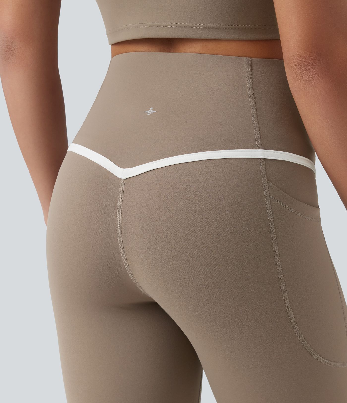 Legging 7/8 de yoga taille haute gainant color block Halara UltraSculpt™ avec poches