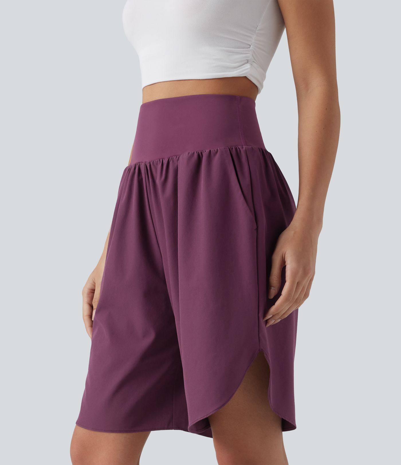 Breezeful™ shorts de resort de talle alto con control de abdomen, abertura en el bajo, secado rápido y bolsillos Breezeful™ shorts de resort de talle alto con control de abdomen, abertura en el bajo, secado rápido y bolsillos