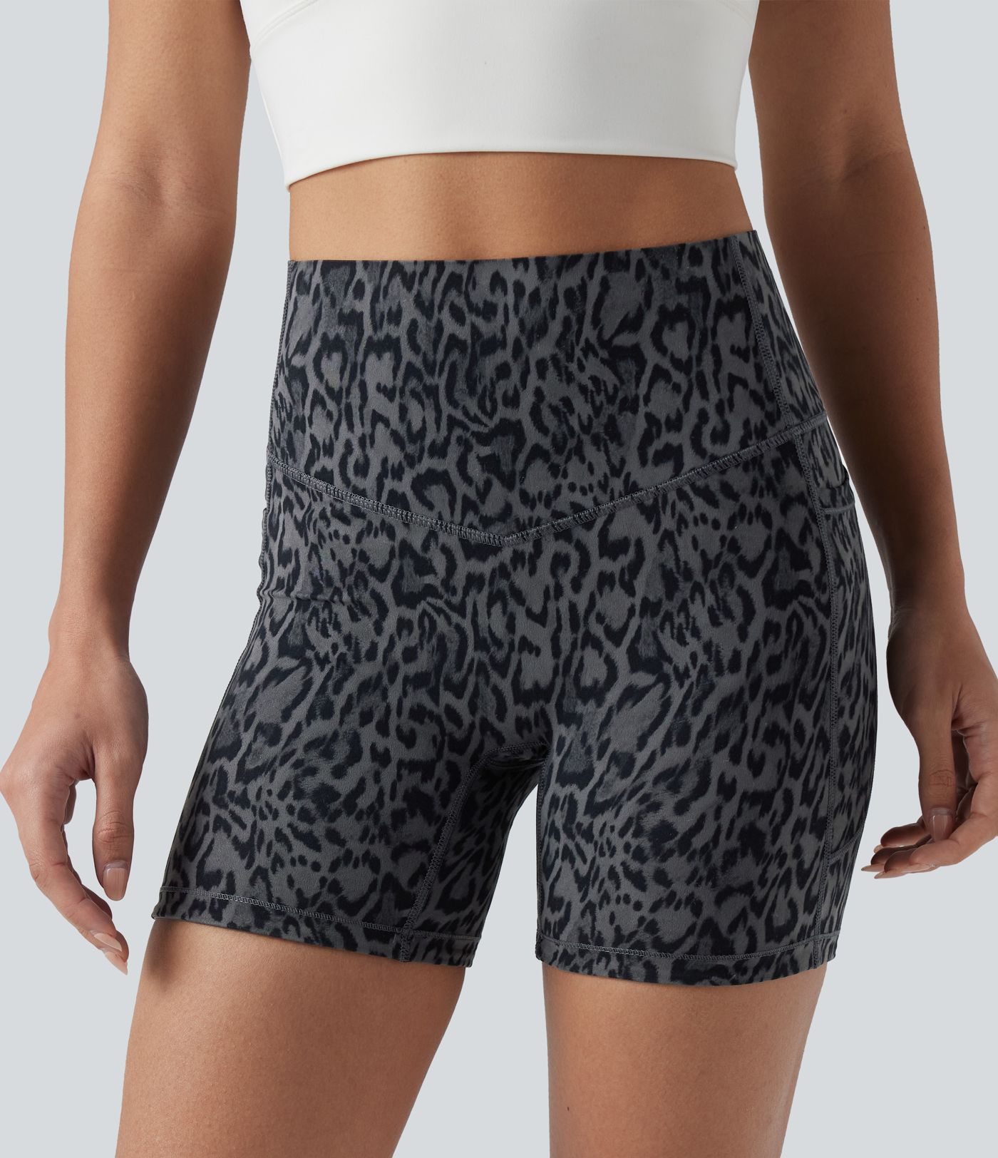 Halara UltraSculpt™ Leopard Print High Waisted Tummy Control Training Biker Shorts 5'' with Pockets