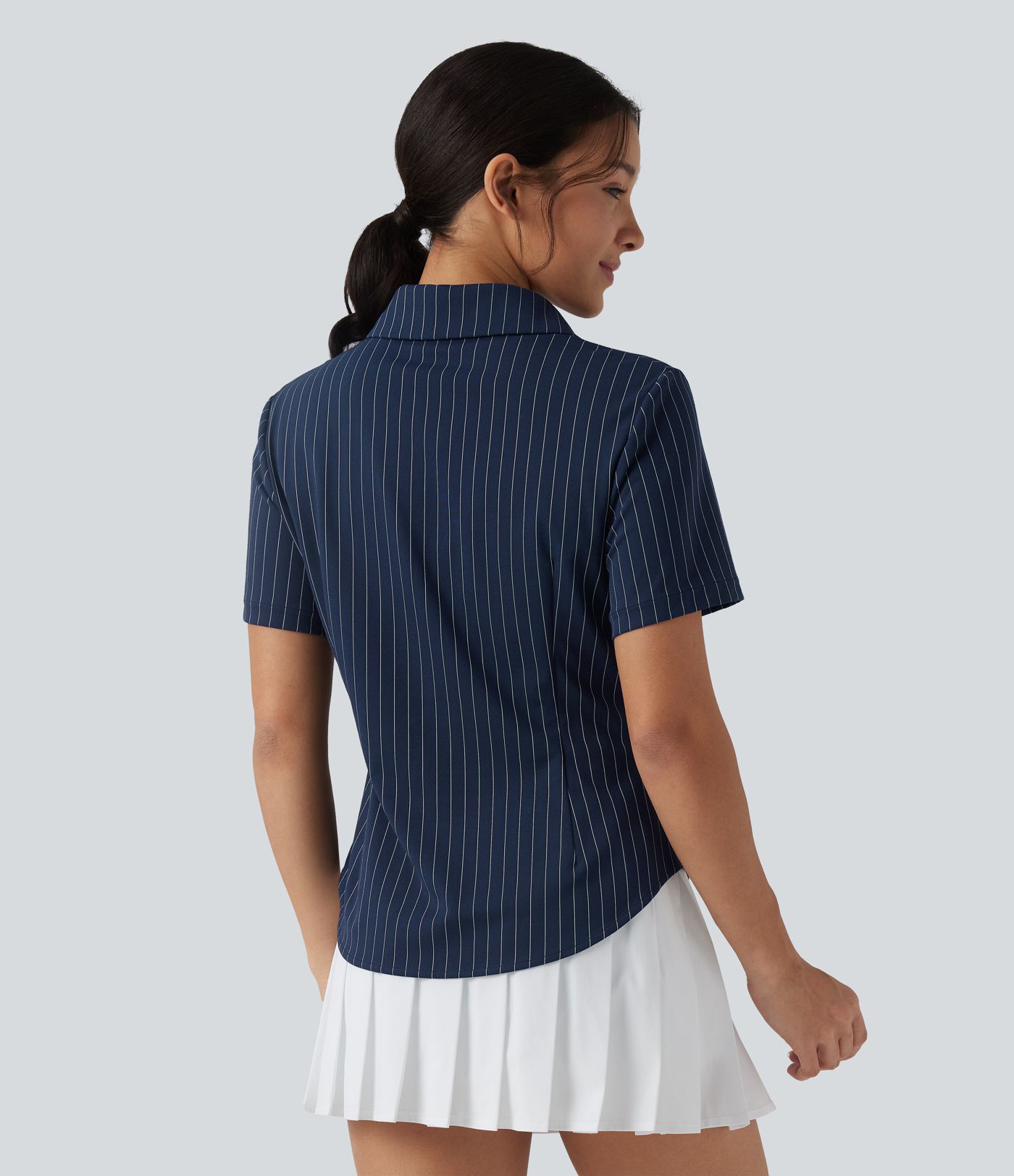 Kurzärmeliges, gestreiftes Freizeithemd mit Cool-Touch-Effekt