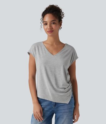 Blusa casual con escote en V, mangas murciélago, cordón y dobladillo asimétrico