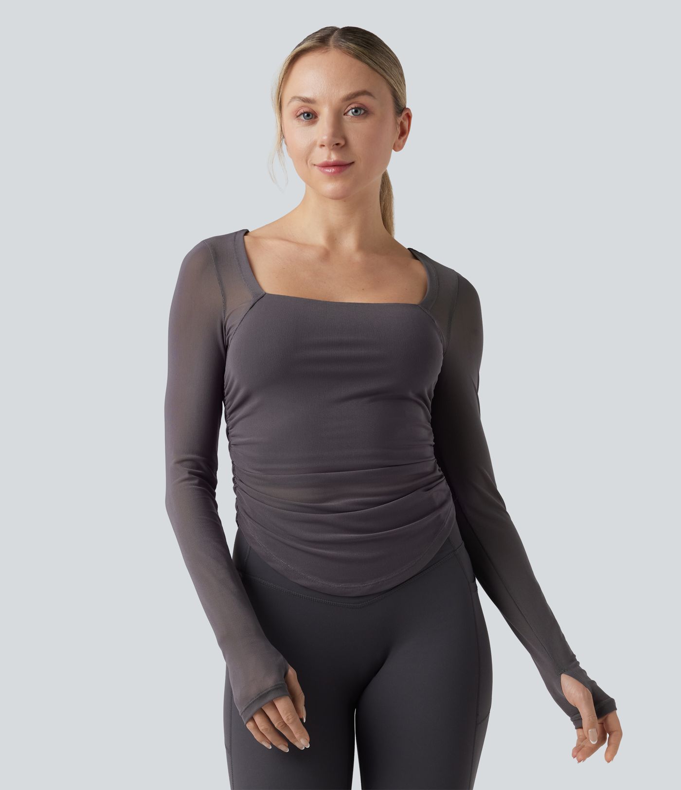 Square Neck Long Sleeve Thumb Holes Contrast Mesh Ruched Curved Hem 2-in-1 Workout Top