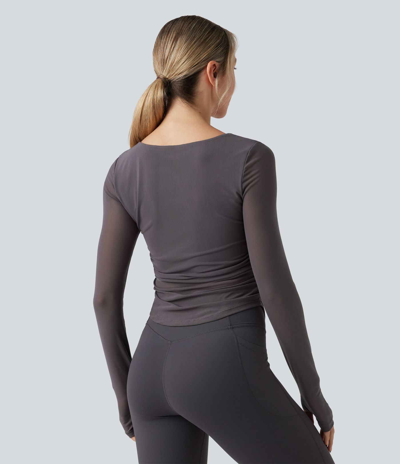Square Neck Long Sleeve Thumb Holes Contrast Mesh Ruched Curved Hem 2-in-1 Workout Top