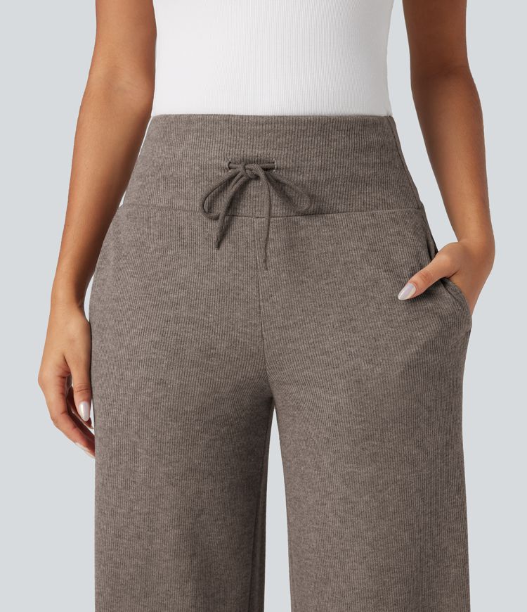 Ребристи трикотажни панталони SoCinched с висока талия, оформящи корема, с връзка, широки крачоли и джобове.