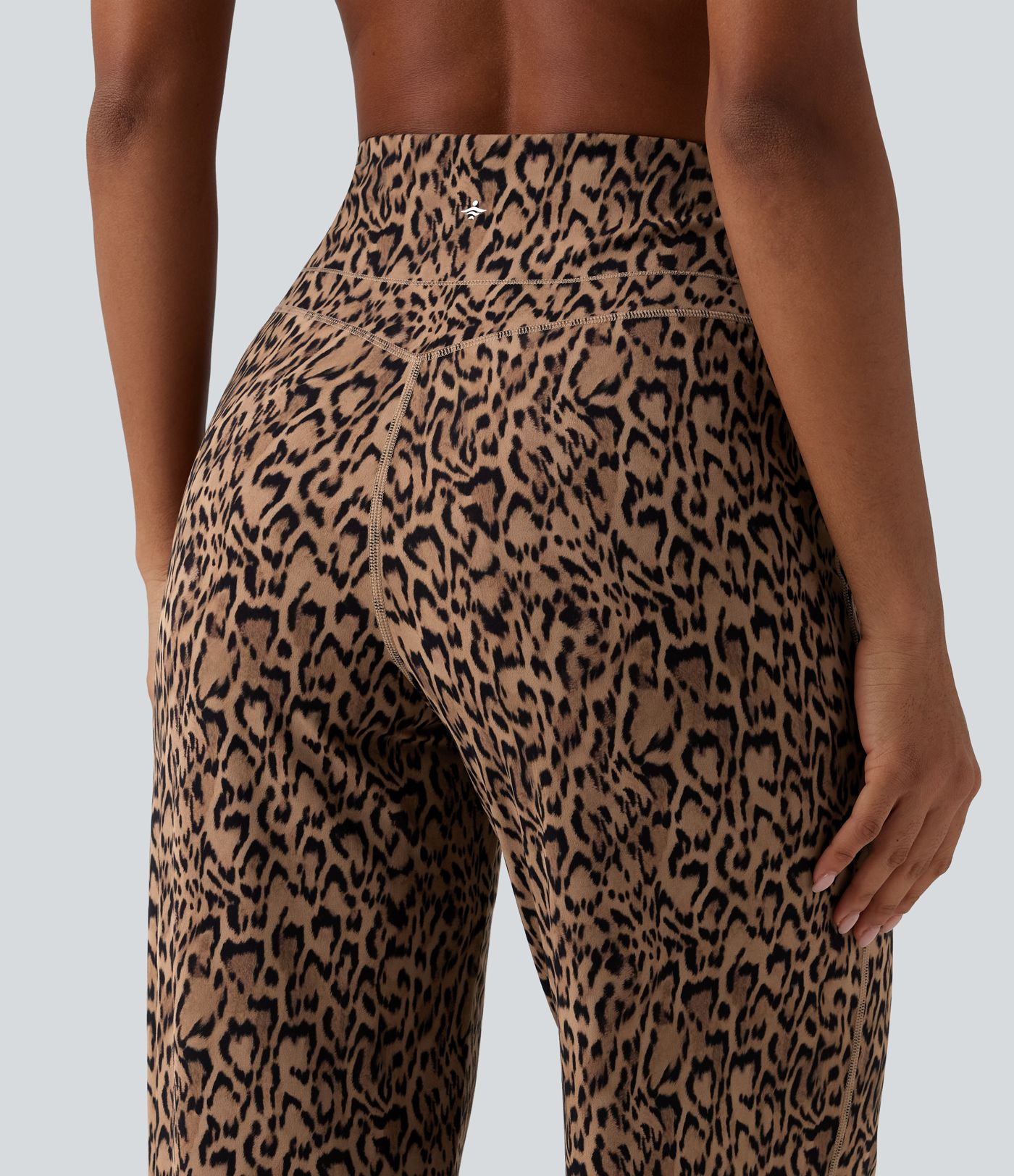 Halara UltraSculpt™ Pantaloni de yoga cu imprimeu leopard, talie înaltă, control al abdomenului, croială dreaptă, cu buzunare
