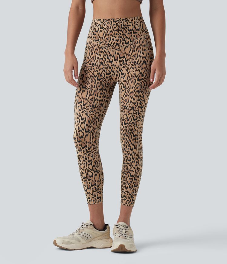 Halara UltraSculpt™ Leopard Print High Waisted Scrunch Butt Lifting Tummy Control Capri Training Leggings with Pockets
