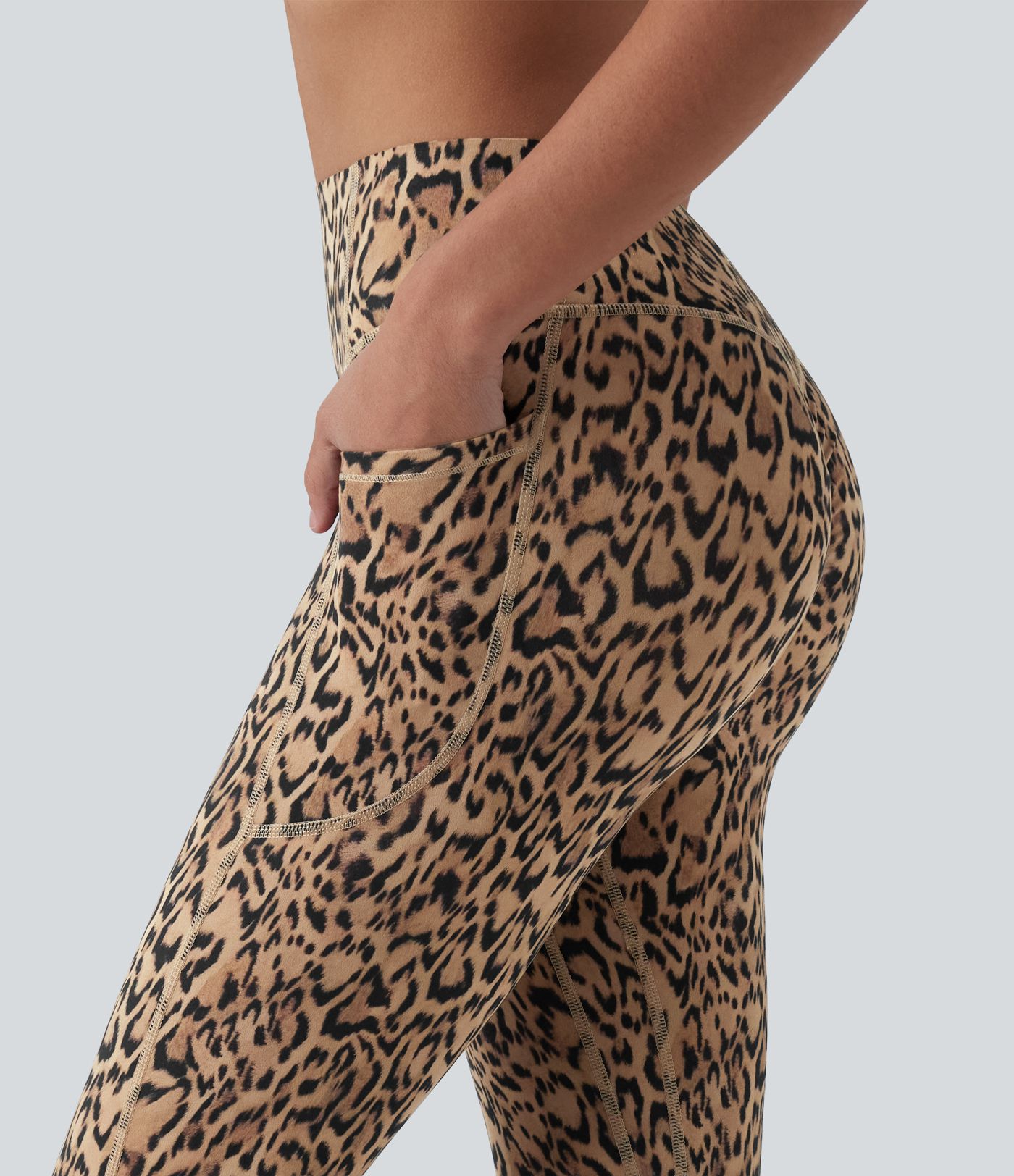 Halara UltraSculpt™ Leopard Print High Waisted Scrunch Butt Lifting Tummy Control Capri Training Leggings with Pockets