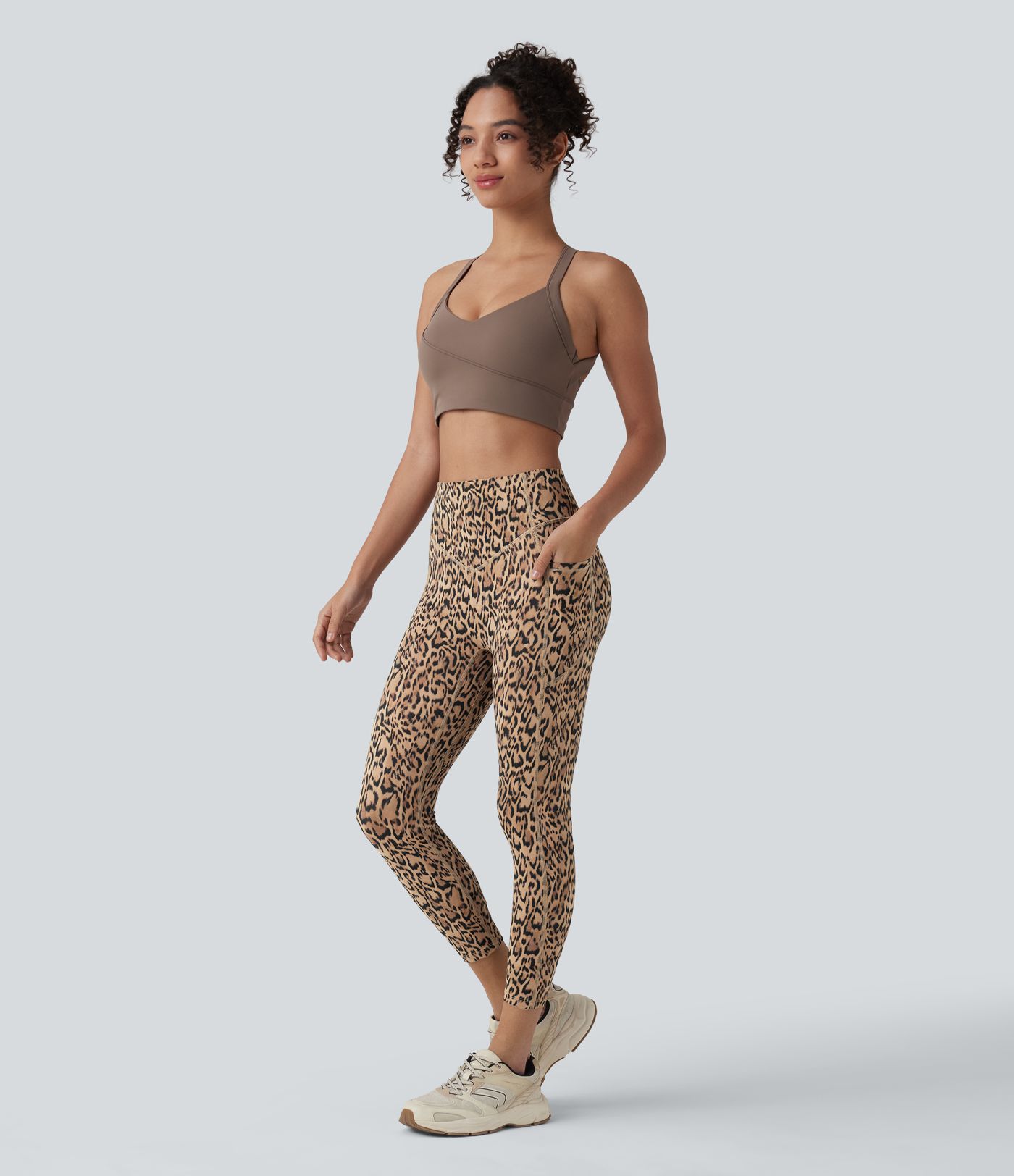 Halara UltraSculpt™ Leopard Print High Waisted Scrunch Butt Lifting Tummy Control Capri Training Leggings with Pockets