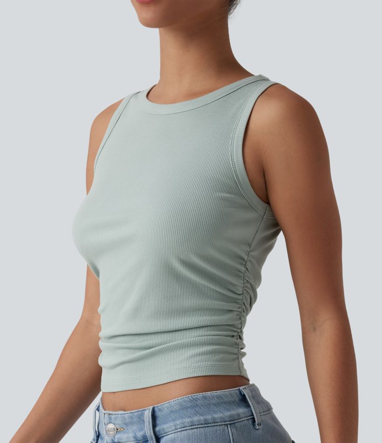 Lässiges, gerafftes Tanktop aus geripptem Strick mit Rundhalsausschnitt