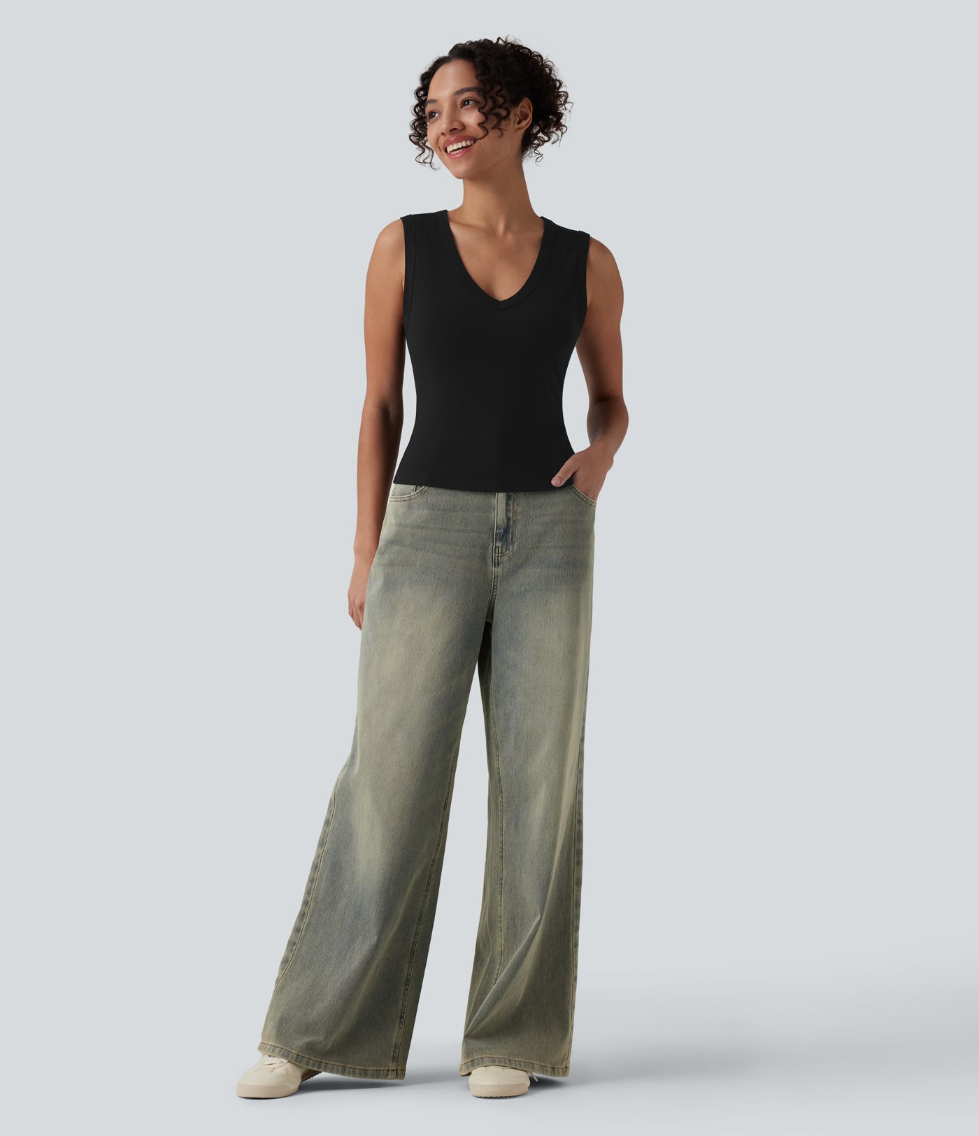 Maiou casual cu decolteu în V