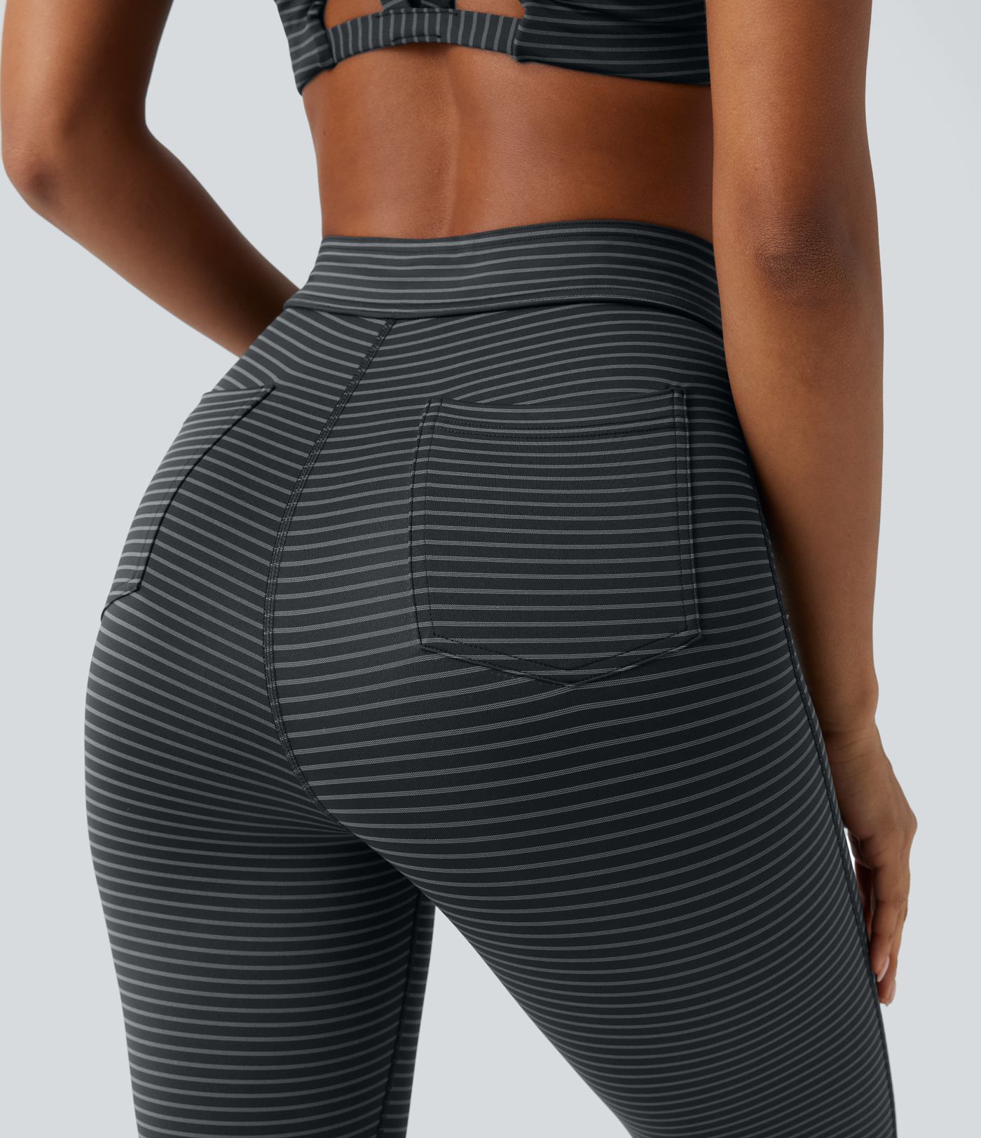 High Waisted Decorative Buttons Stripes Workout 7/8 Leggings with Pockets