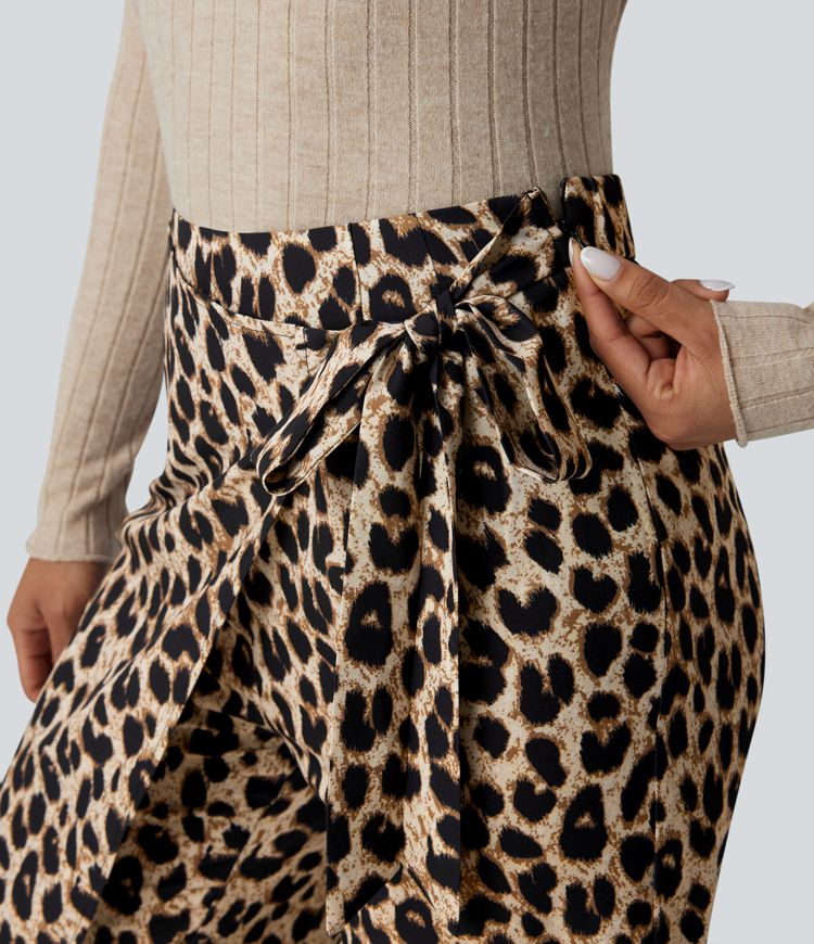 Arbeits-Hose mit hohem Bund, Leopardenmuster, seitlichem Bindeband und weitem Bein