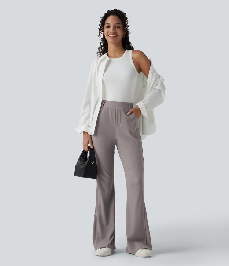 Lässige Bootcut-Hose mit hohem Bund, mehreren Taschen und Waffelstruktur