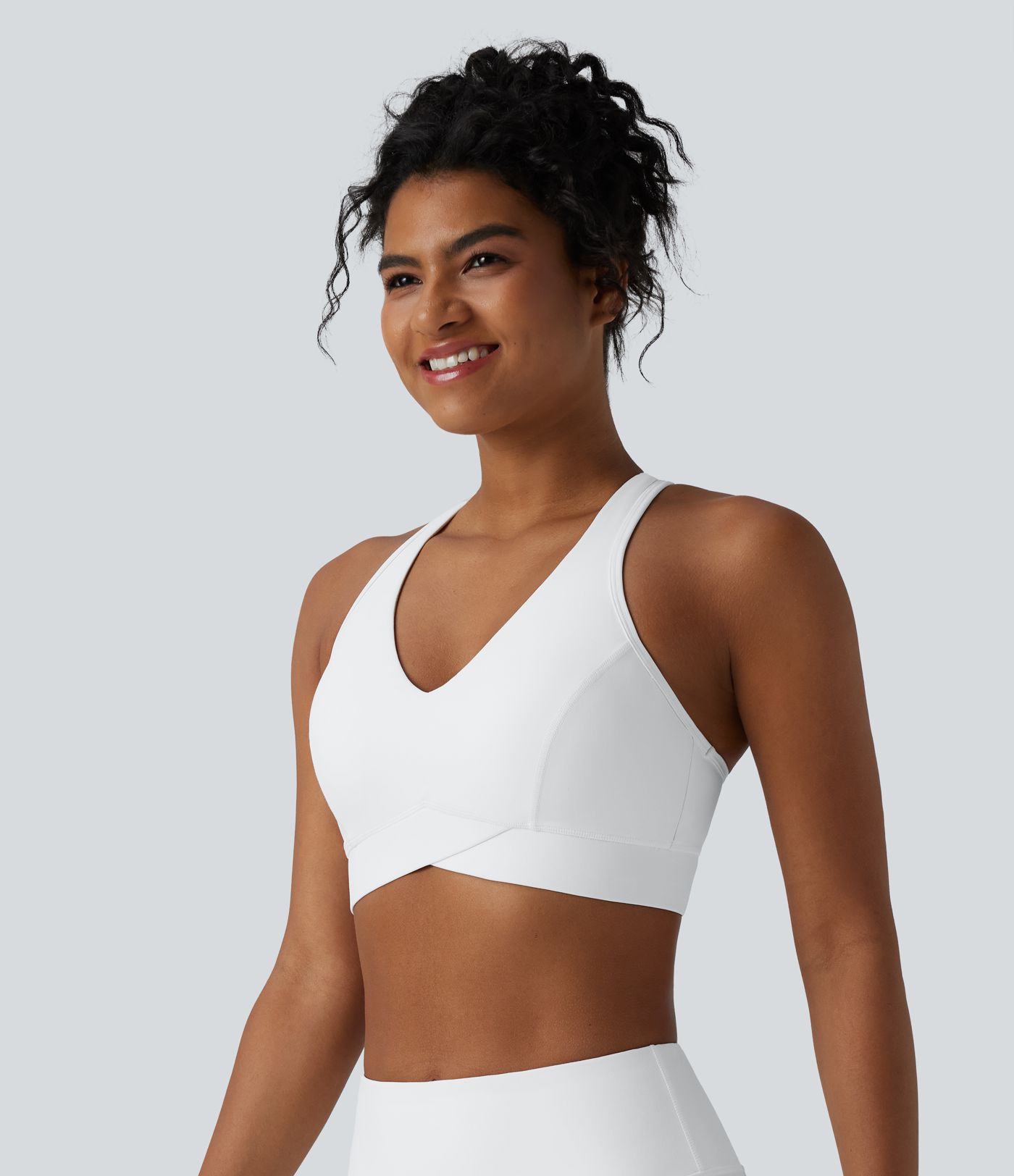 Halara UltraSculpt™ Medium Support V Neck Racerback Training Sports Bra