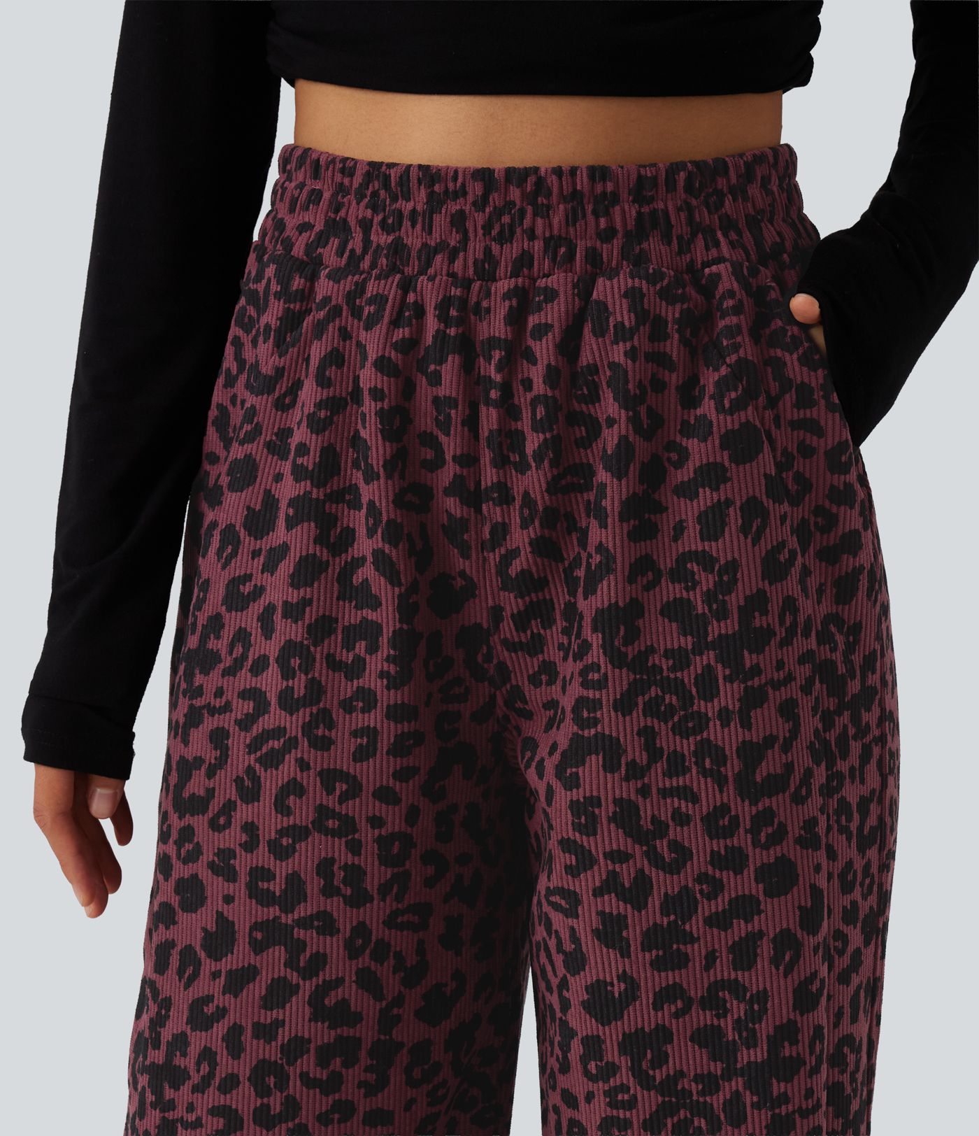 Pantalon décontracté taille haute en velours imprimé léopard, coupe droite style 'mop', avec poches