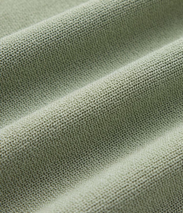 Lässiger Pullover mit überkreuztem V-Ausschnitt und kurzen Ärmeln