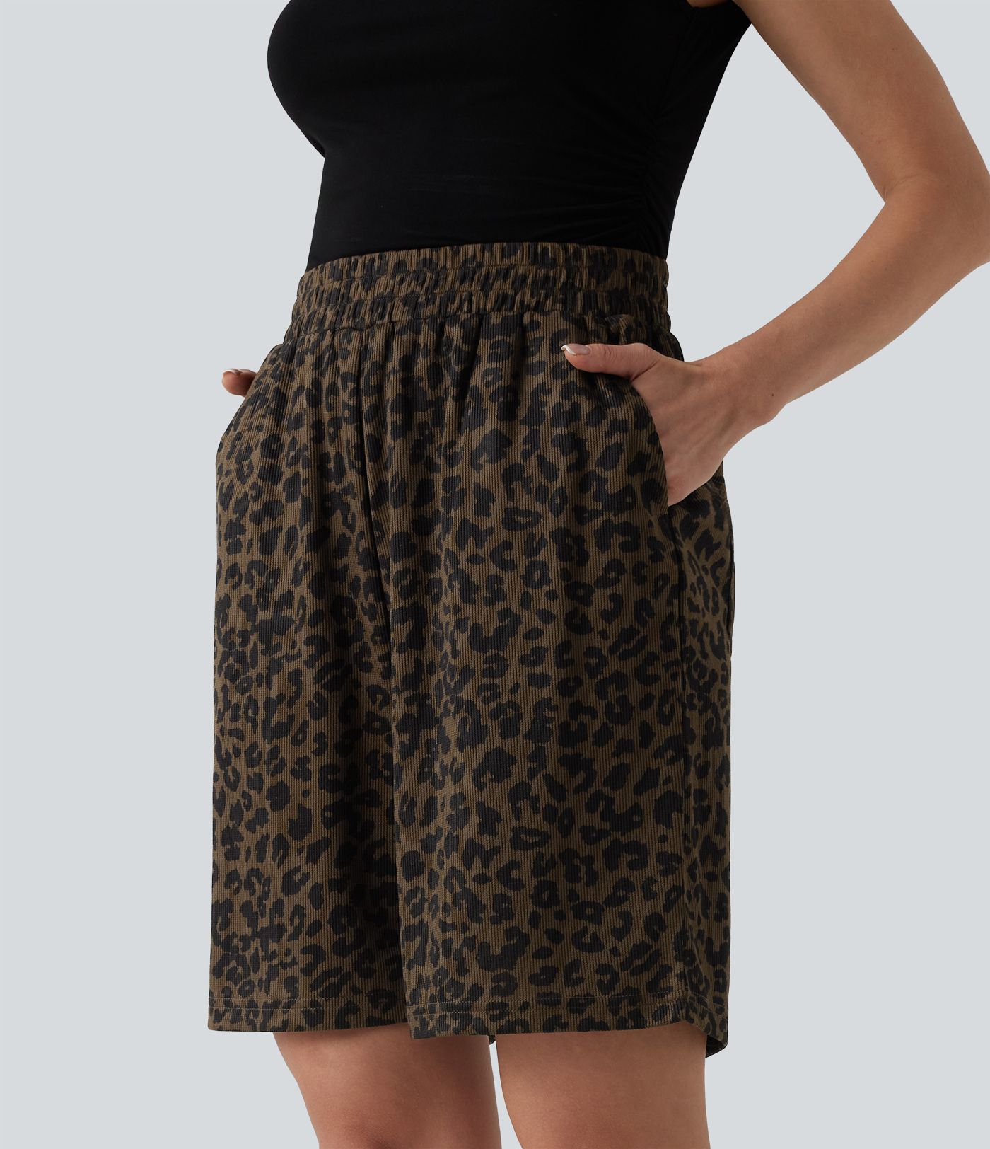 High Waisted Leopard Print Casual Bermuda Shorts with Pockets
