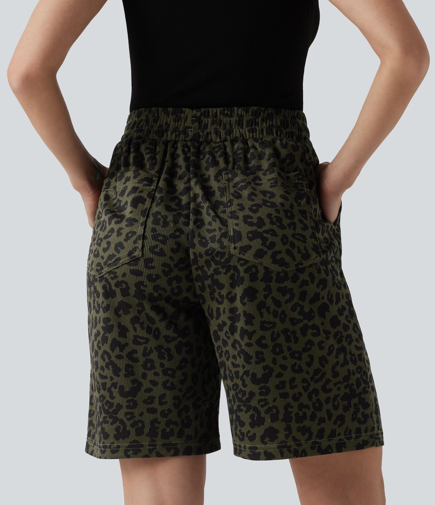 High Waisted Leopard Print Casual Bermuda Shorts with Pockets High Waisted Leopard Print Casual Bermuda Shorts with Pockets