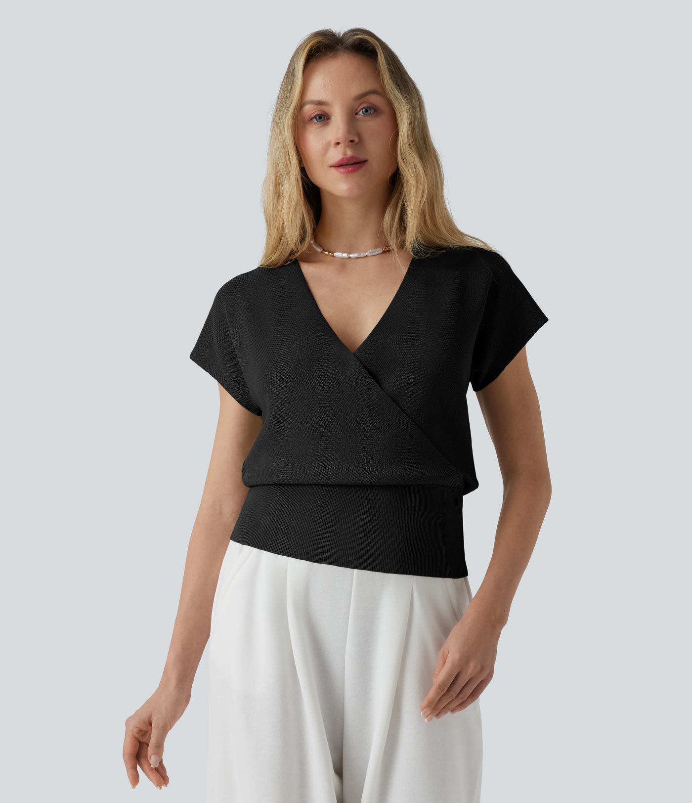 Pull décontracté col V croisé à manches courtes