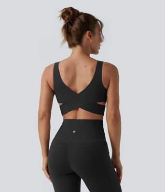 Halara UltraSculpt™ treniruotėms skirta sportinė liemenėlė su V formos iškirpte, vidutinės atramos ir pakėlimo efektas — kaušeliai D/DD/DDD/F