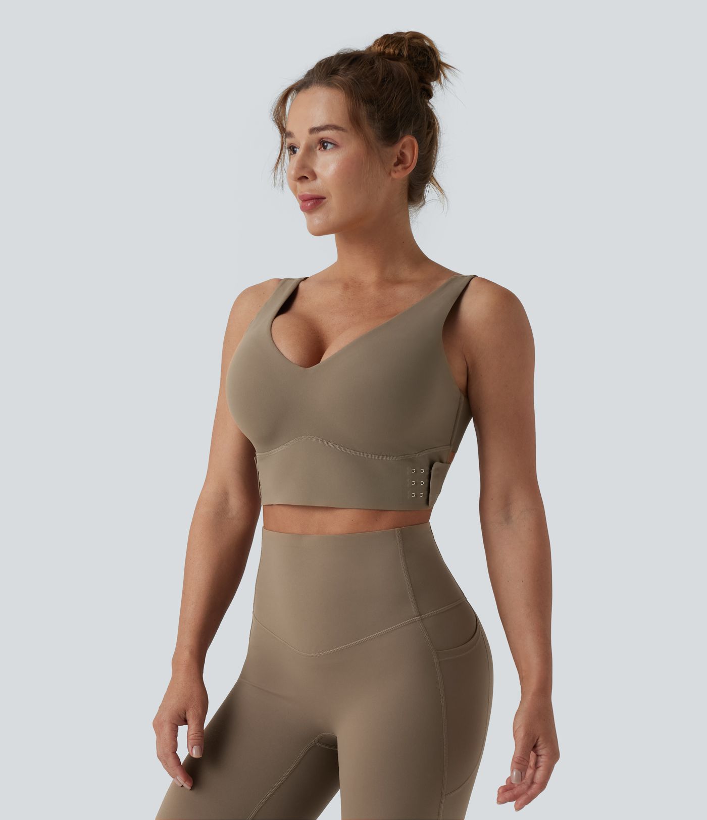 Halara UltraSculpt™ Medium Support V Neck Push-Up Training Sports Bra-D/DD/DDD/F Cups