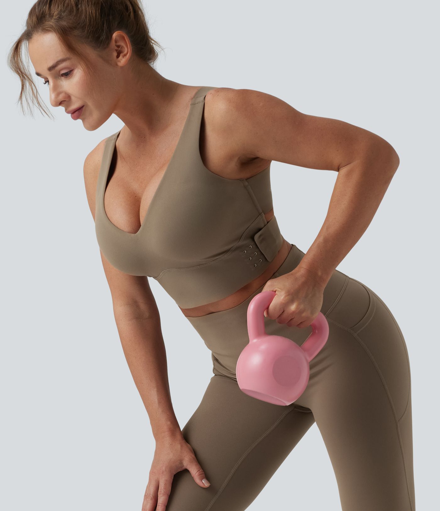 Halara UltraSculpt™ Medium Support V Neck Push-Up Training Sports Bra-D/DD/DDD/F Cups