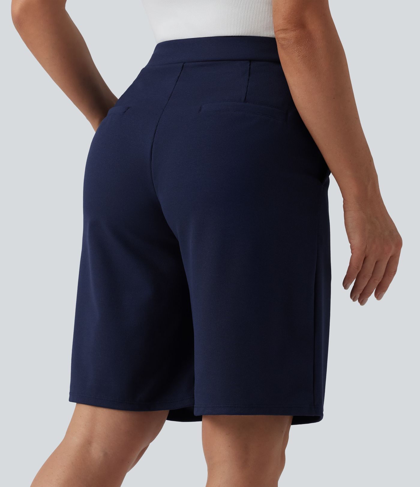 Bermudas de trabajo asimétricas de tiro medio en tejido waffle con bolsillos