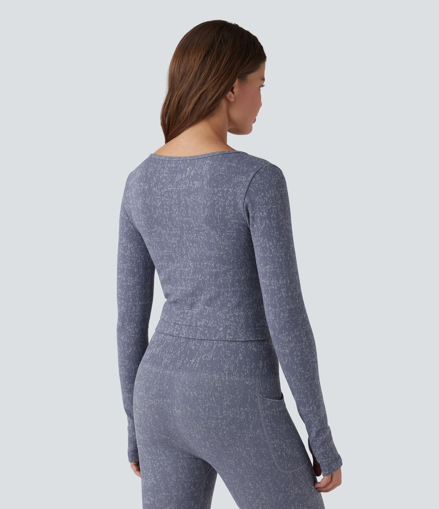 OneForm - Kurzes Yoga-Sport-Top mit V-Ausschnitt, langen Ärmeln, Daumenlöchern und nahtlosem Flow