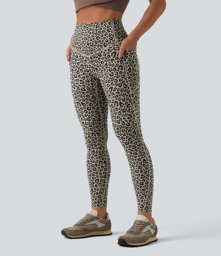Halara UltraSculpt™ SoCinched leggings de yoga de talle alto con estampado de leopardo, efecto moldeador para el abdomen y con bolsillos
