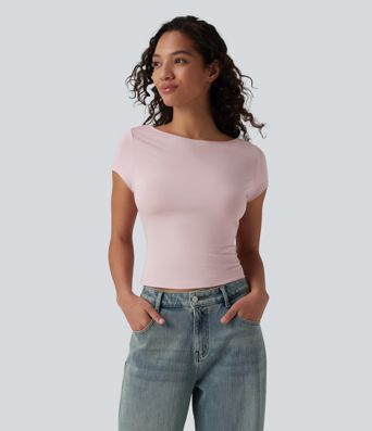 Båtringad kortärmad, avslappnad t-shirt med draperad rygg