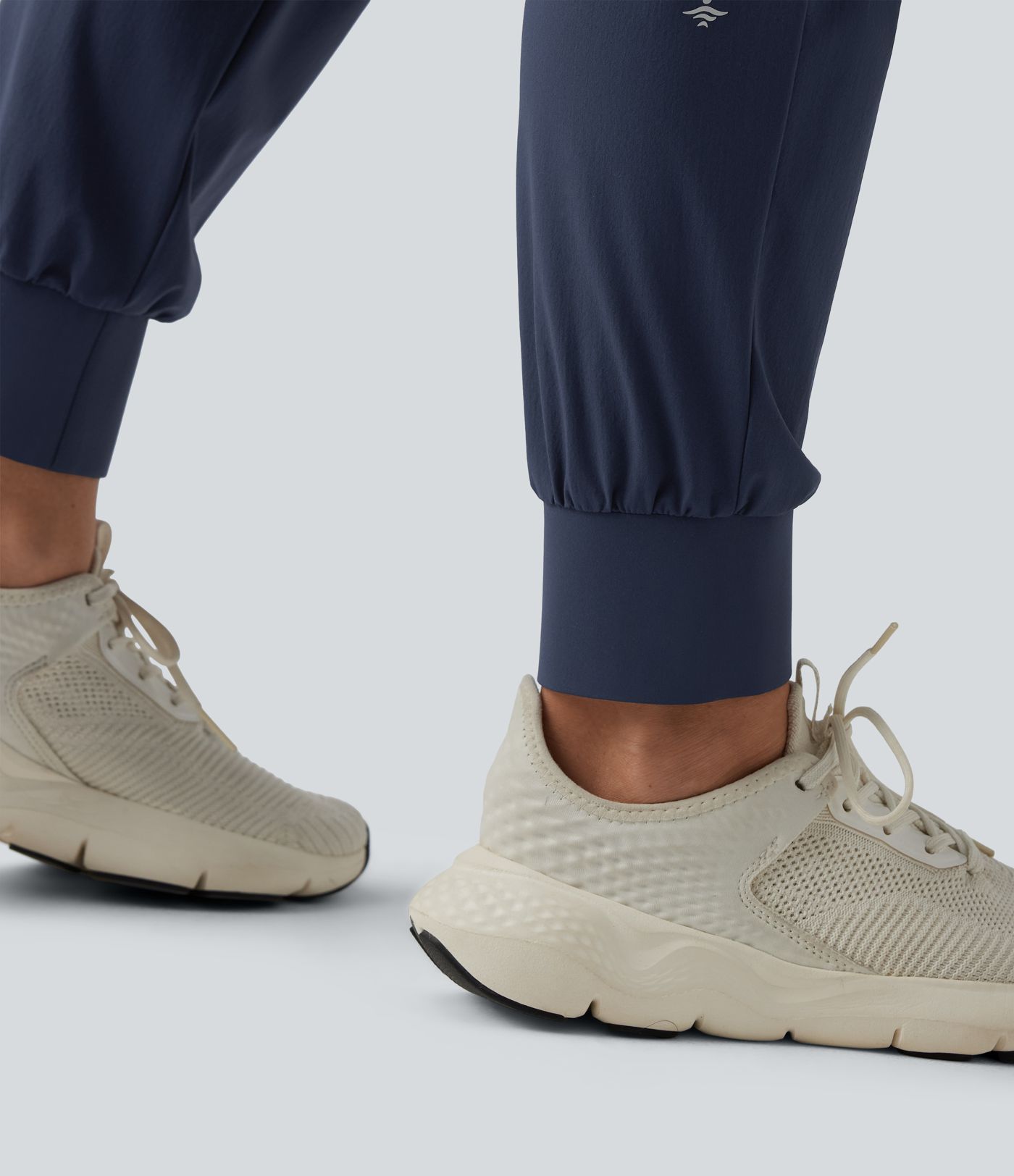 Mid Rise Drawstring Running Joggers with Pockets