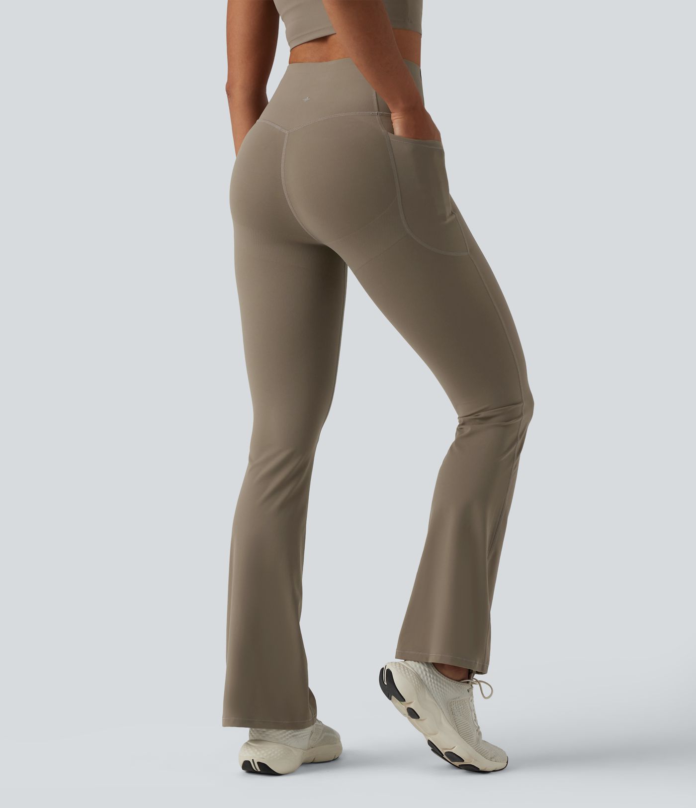 Halara UltraSculpt™ - Bootcut-Yoga-Leggings mit hohem Bund, Seitentaschen und Bauchkontrolle - Po-Lifting