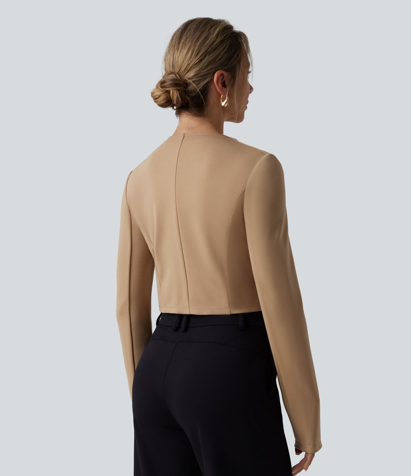 SculptKnit - Kurzer Arbeits-Blazer mit Rundhalsausschnitt, langen Ärmeln und offener Vorderseite