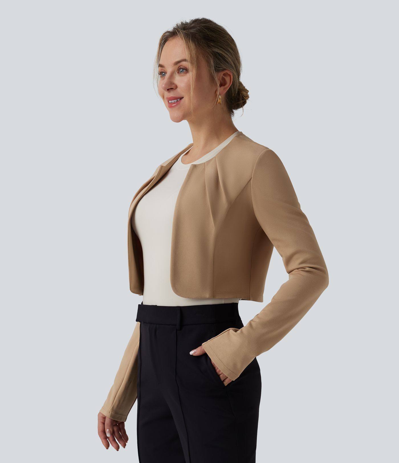 SculptKnit - Kurzer Arbeits-Blazer mit Rundhalsausschnitt, langen Ärmeln und offener Vorderseite