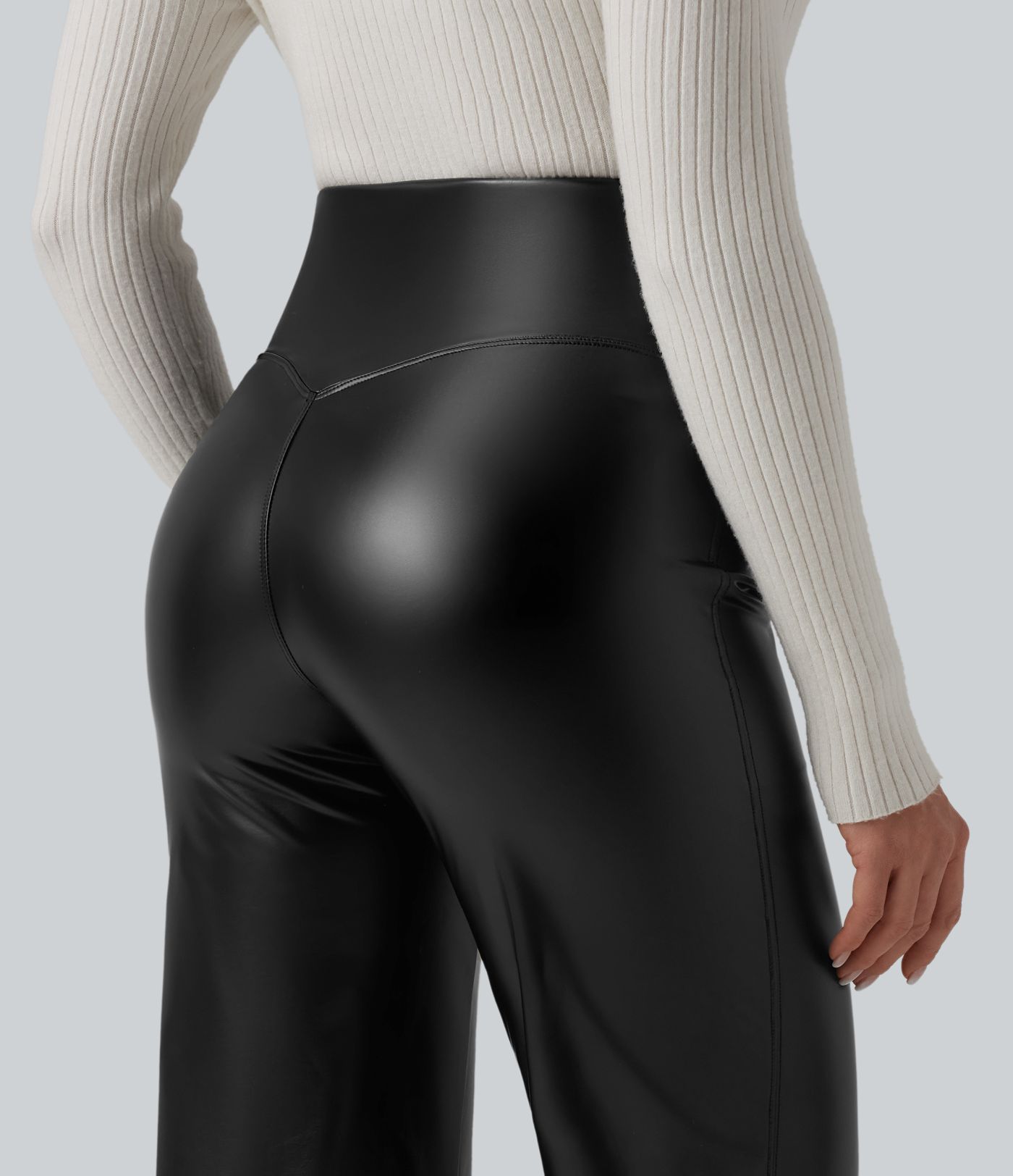 Hochgeschnittene, bauchformende, elastische PU-Fleece-Freizeithosen mit ausgestelltem Schnitt und Taschen