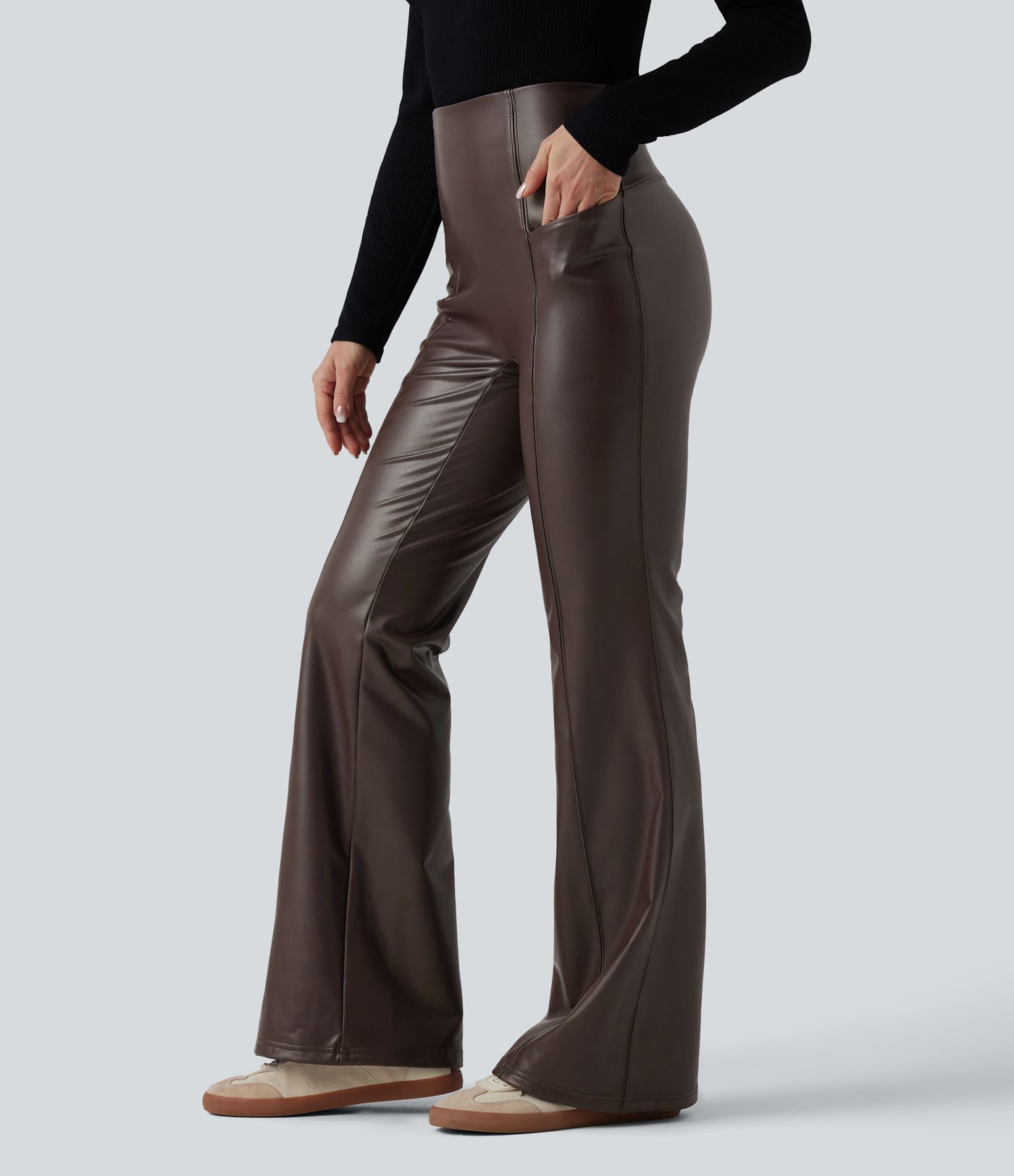 Pantalones acampanados casuales de tiro alto con control de abdomen, elásticos, de forro polar PU y bolsillos.