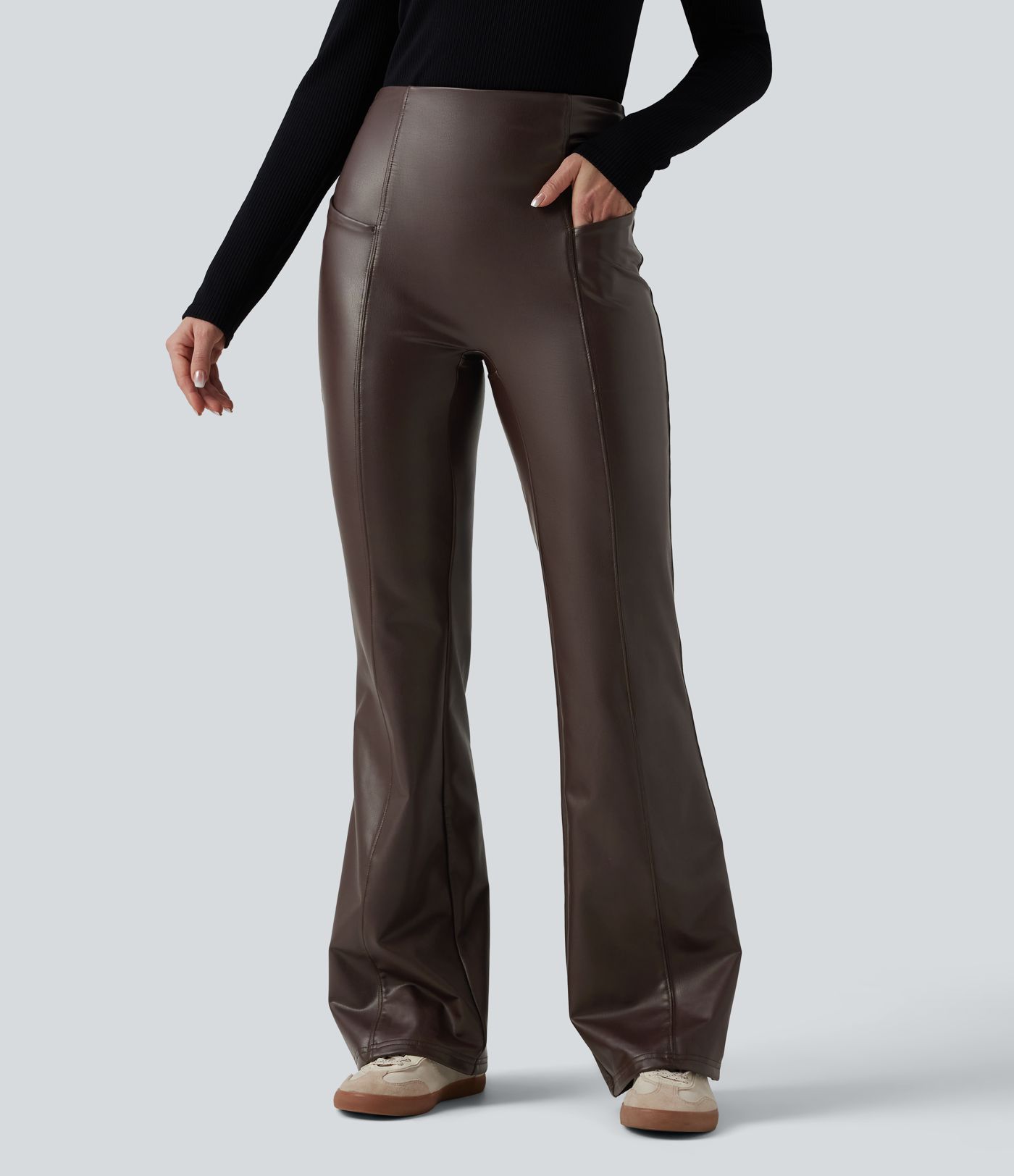 Pantalones acampanados casuales de tiro alto con control de abdomen, elásticos, de forro polar PU y bolsillos.