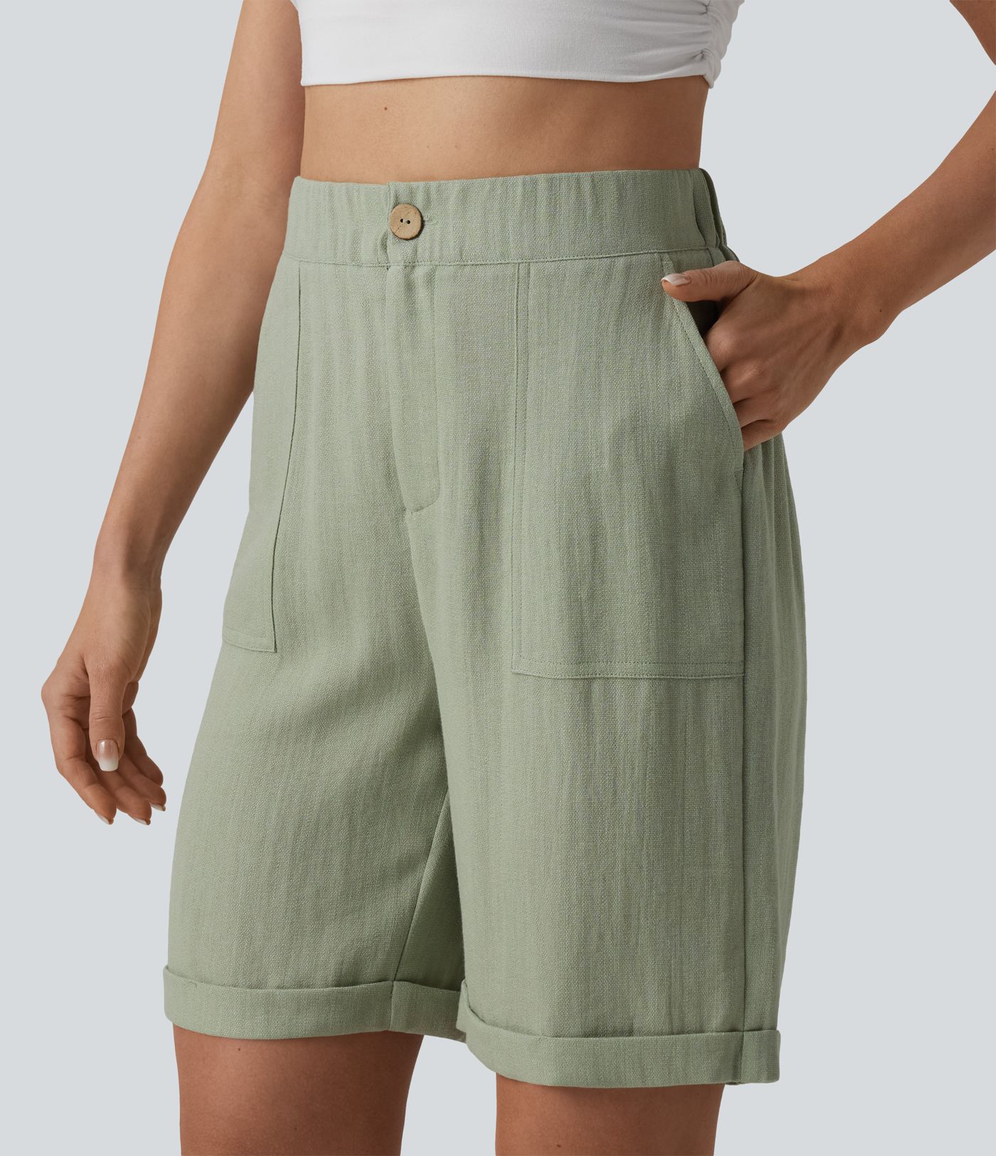 High-Waist-Bermuda-Shorts aus Leinenoptik mit umgeschlagenem Saum und Taschen