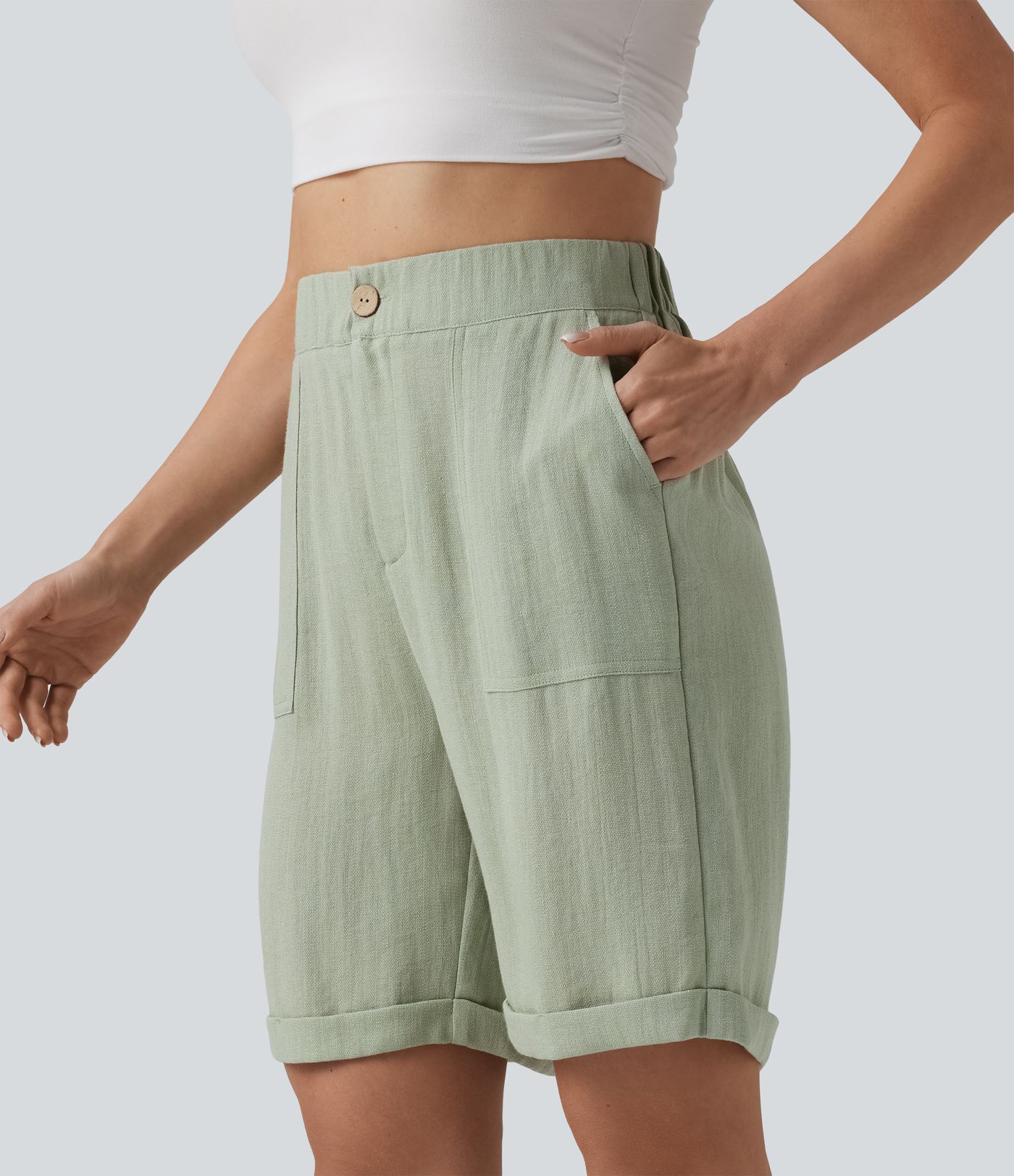 High-Waist-Bermuda-Shorts aus Leinenoptik mit umgeschlagenem Saum und Taschen