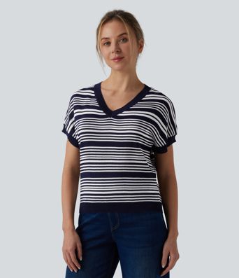 V-nyakú, rövid ujjú, csíkos mindennapi póló
