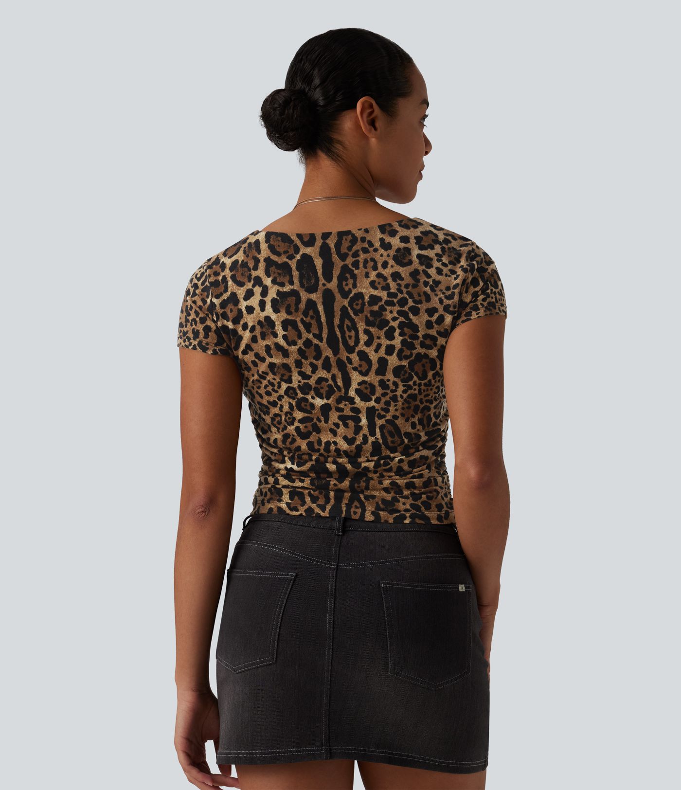Square Neck Short Sleeve Ruched Leopard Print Casual T-Shirt