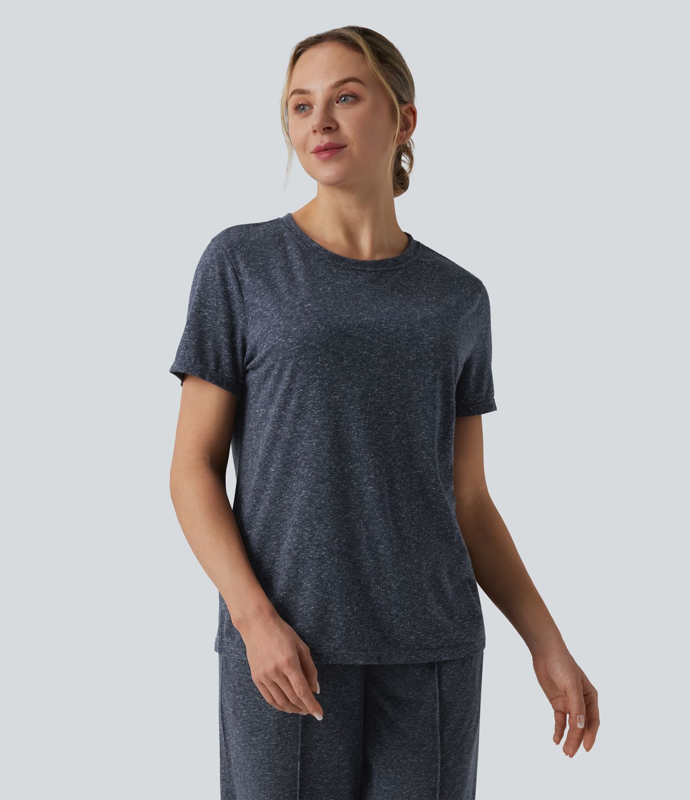 Lässiges T-Shirt aus Leinenmischung mit Rundhalsausschnitt und kurzen Ärmeln