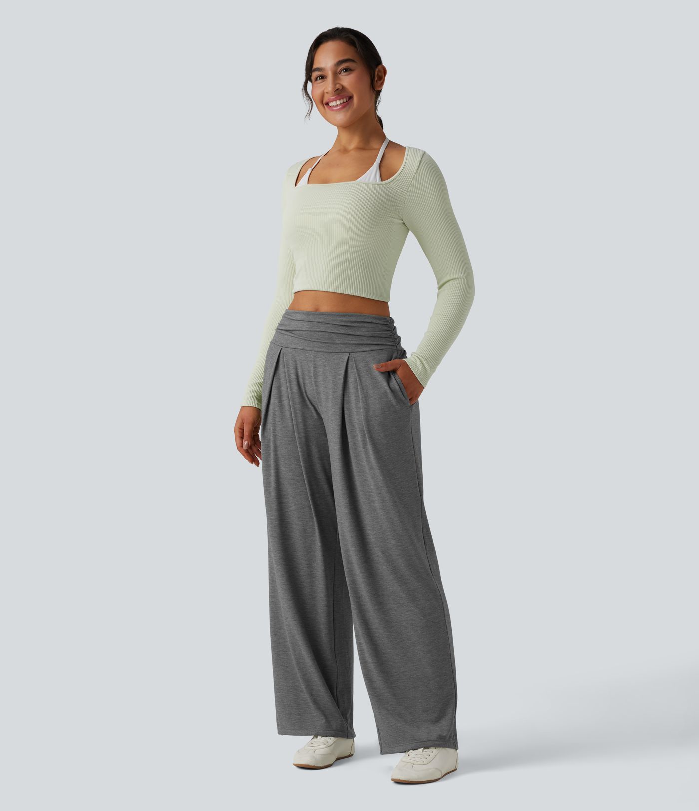 High Waisted Ruched Heathered Yoga Pants with Pockets High Waisted Ruched Heathered Yoga Pants with Pockets