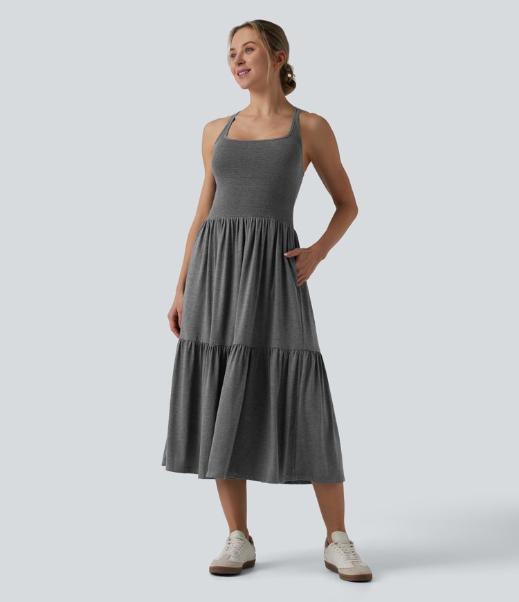 Lässiges, gerafftes Midikleid mit U-Ausschnitt, Seitentaschen und Racerback Lässiges, gerafftes Midikleid mit U-Ausschnitt, Seitentaschen und Racerback