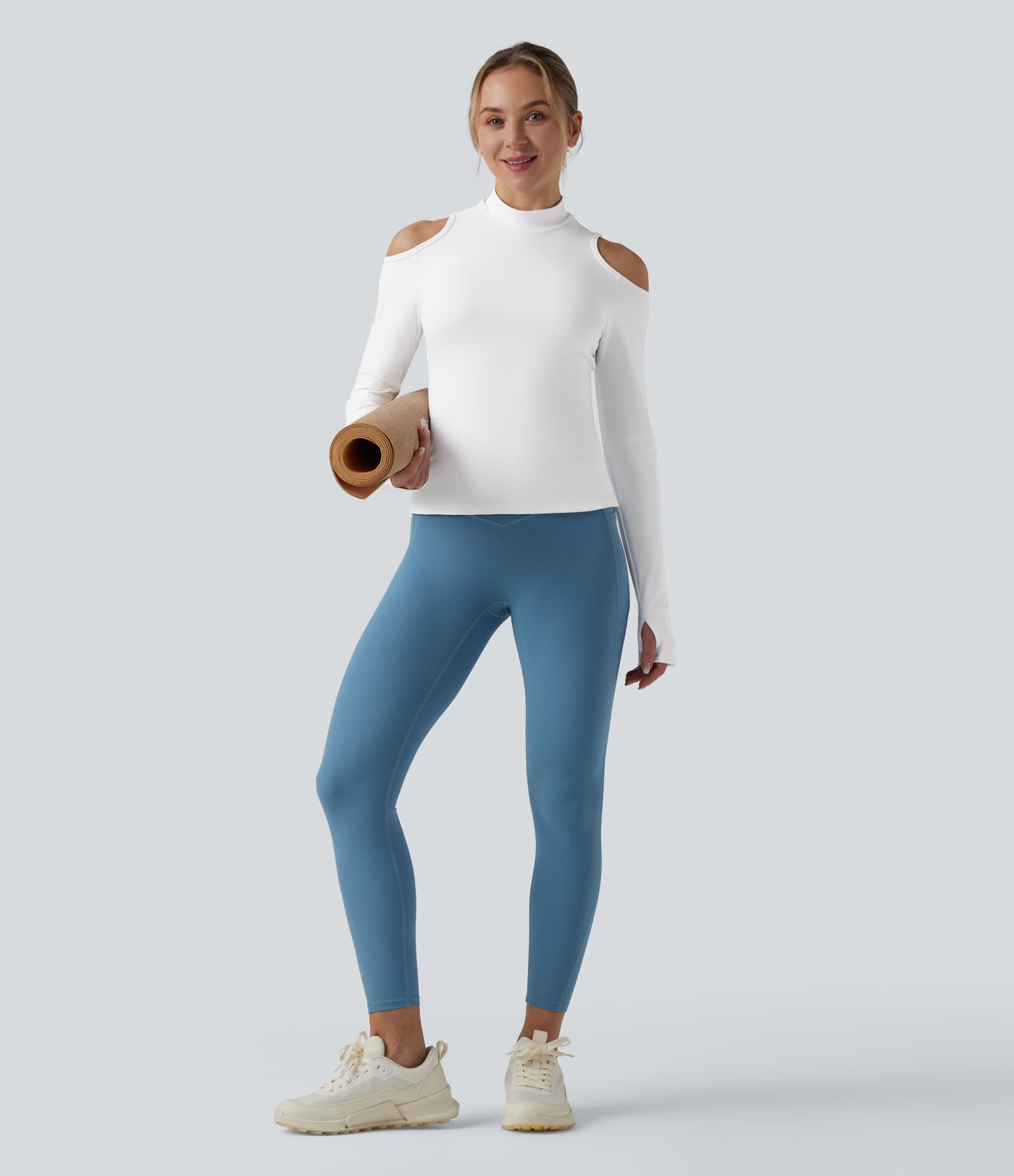 SoftlyZero™ Airy Haut de sport de yoga col cheminée manches longues à découpes avec passage de pouce et toucher frais-UPF50+