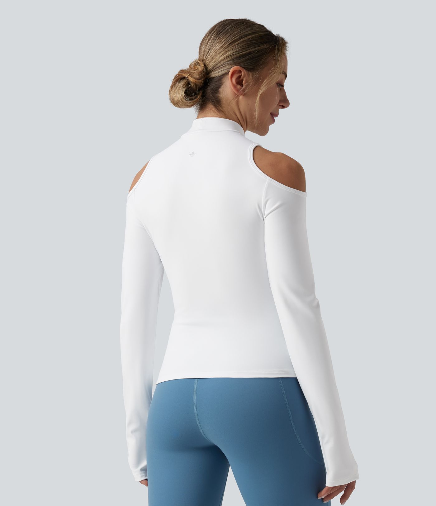 SoftlyZero™ Airy Haut de sport de yoga col cheminée manches longues à découpes avec passage de pouce et toucher frais-UPF50+