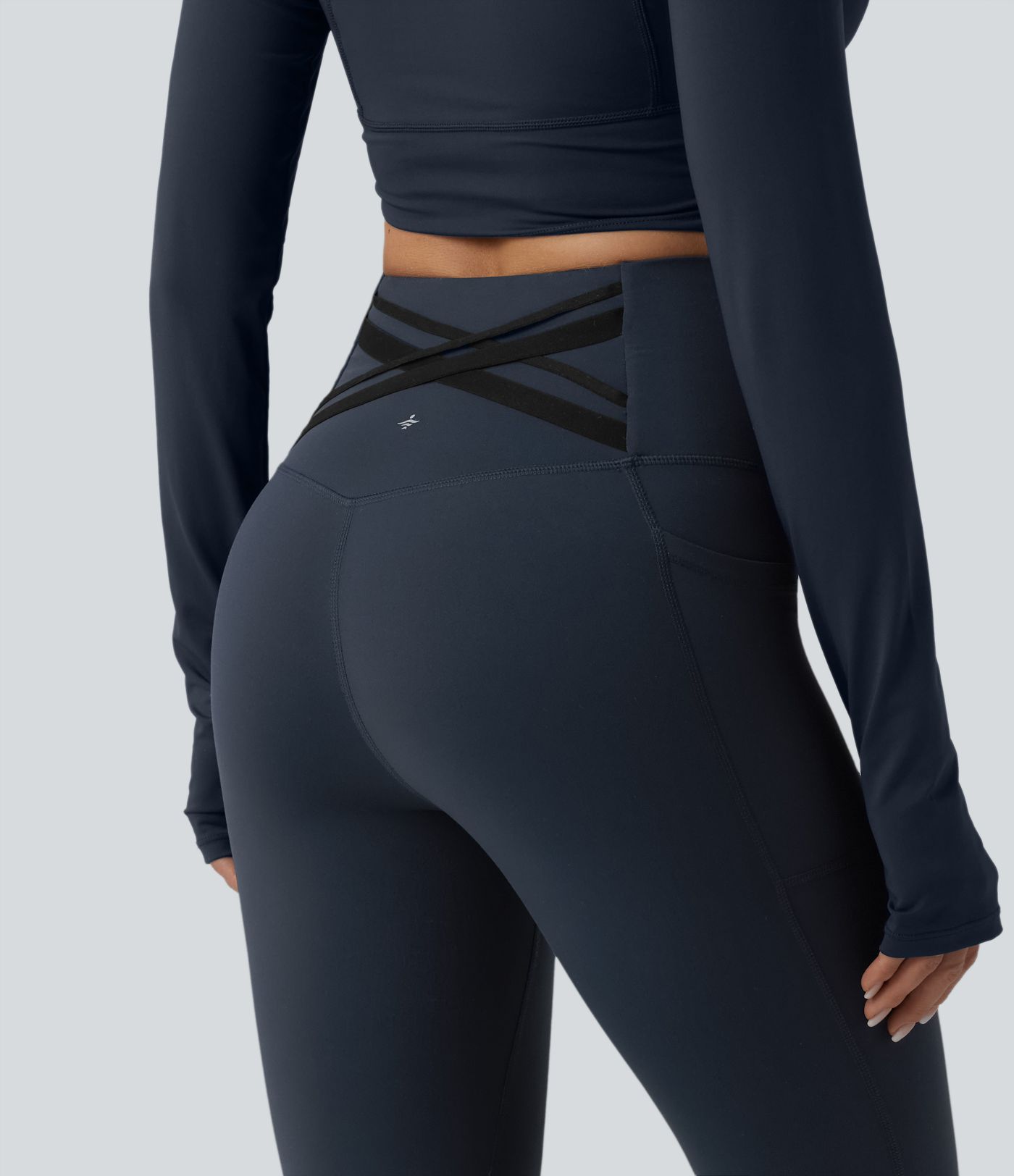 Halara Ultrasculpt™ - Laufleggings mit hohem Crossover-Bund, Seitentaschen und Bauchkontrolle